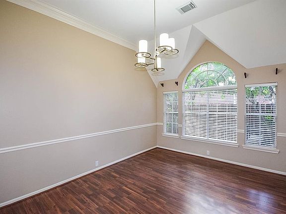 4th image of 6923 Hearthside Dr