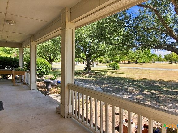 4th image of 215 Courtnees Way