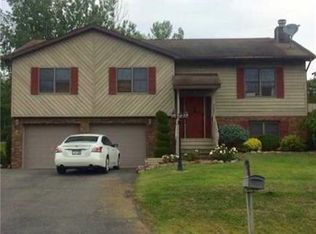 9387 Pine Grove Ln, Marcy, NY 13403