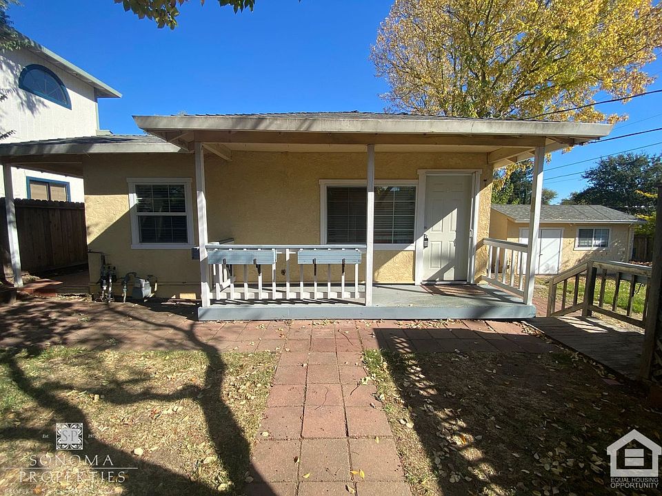 1st image of 745 Laurel Ave