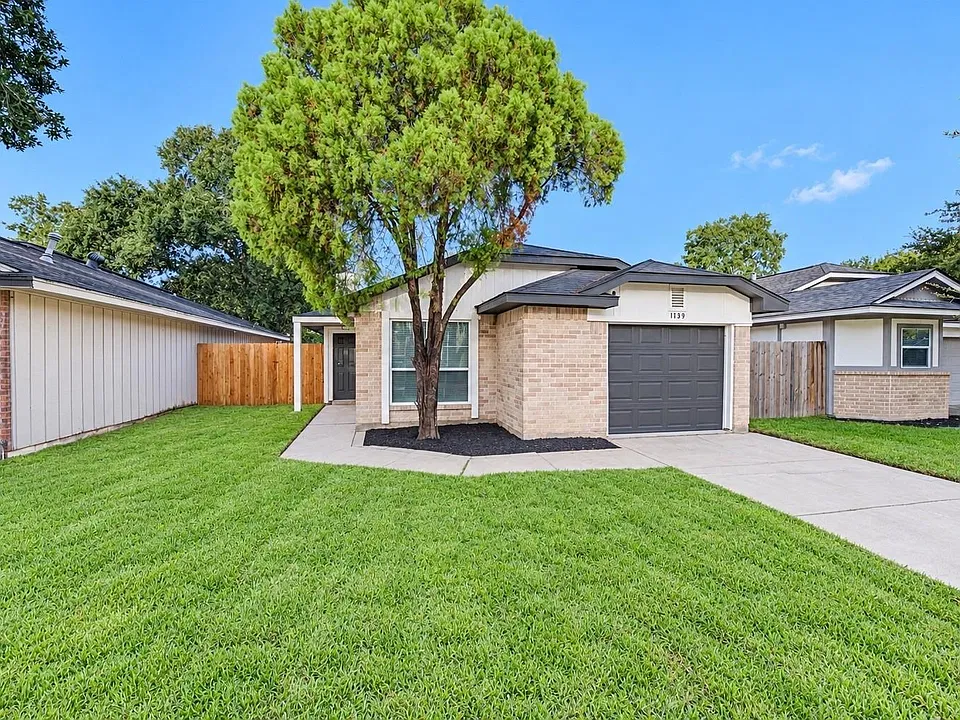 1739 Brickarbor Dr