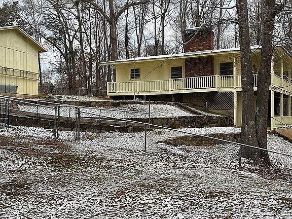 4th image of 1051 Oriole Ln