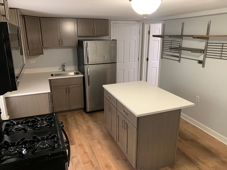 1st image of 3108 N Saint Louis Ave #1