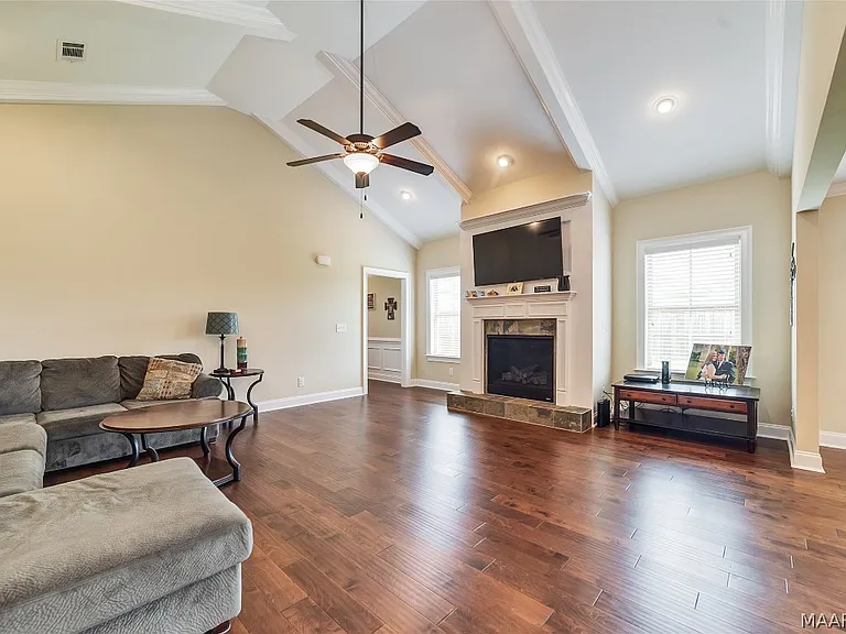 8115 Faith Ct — Photo 7