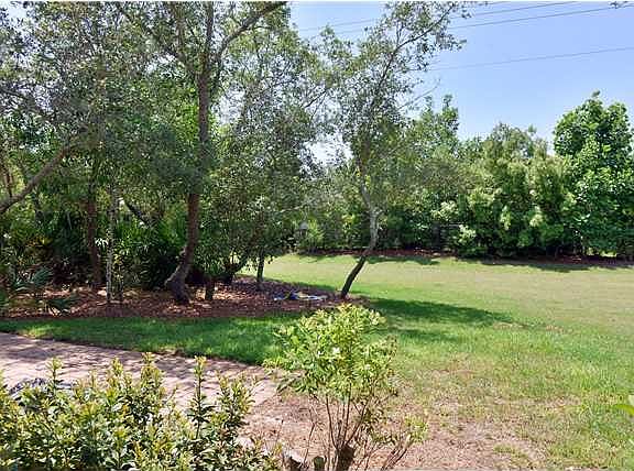3rd image of 2454 Bungalo Ln