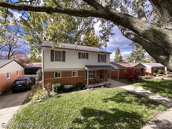 4th image of this home