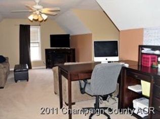 600 Wingstem Dr, Saint Joseph, IL 61873