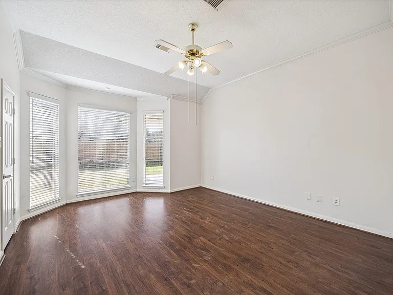 12831 Dove Point Ln — Photo 33