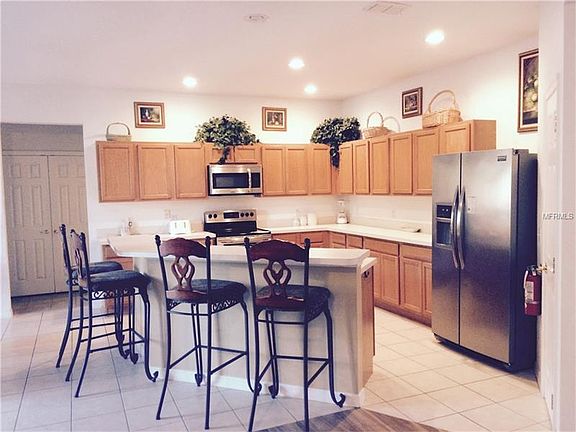 3rd image of 1027 Berkeley Dr