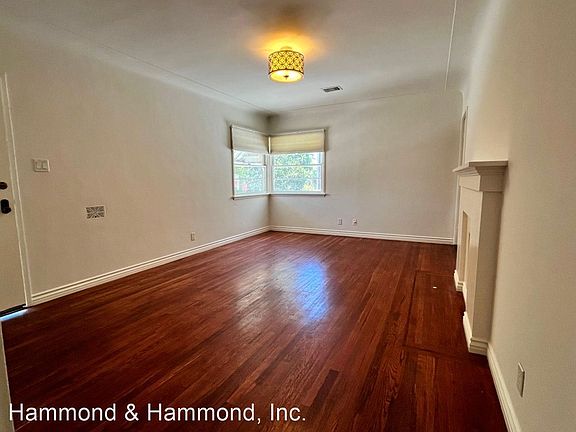 3rd image of 5850 Satsuma Ave