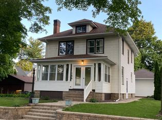 155 Institute St, Valparaiso, IN 46383