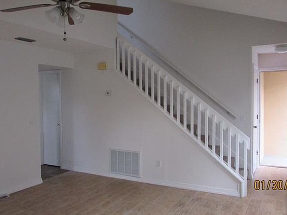 4th image of 11712 Minto Ct