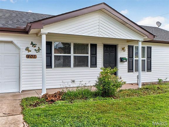 5th image of 405 Prince Ruppert Dr