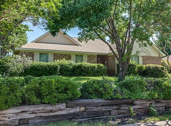 5th image of 1545 Autumn Breeze Ln