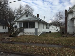 1816 2nd St, Moline, IL 61265