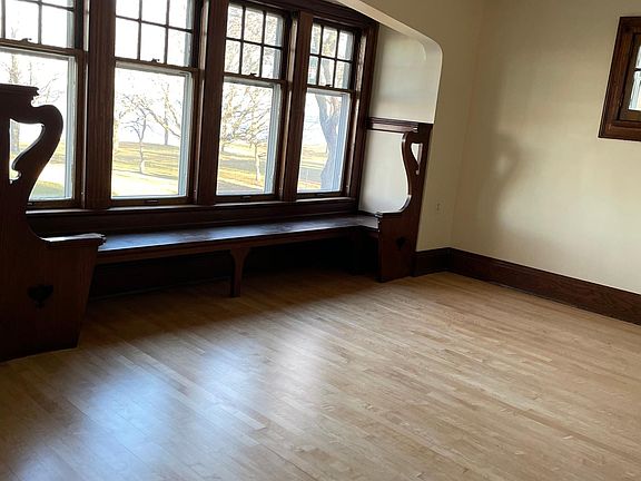 Window seat in living room overlooking Lake Michigan and S Shore Park