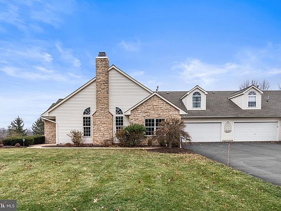 4th image of 51 Cambridge Ct