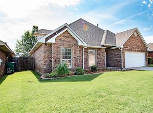 4704 Doe Run Dr, Yukon, OK 73099