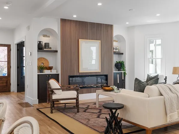 264 Willow Ave, Somerville, MA 02144