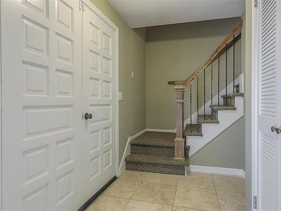 5th image of 9551 Carter Dr