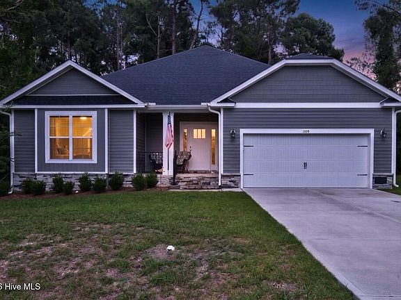 4th image of 1109 Coral Reef Drive
