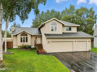 3345 Lake Park Cir, Anchorage, AK 99519