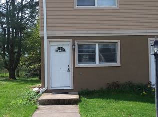30 Brindle Dr APT 1, Fayetteville, PA 17222