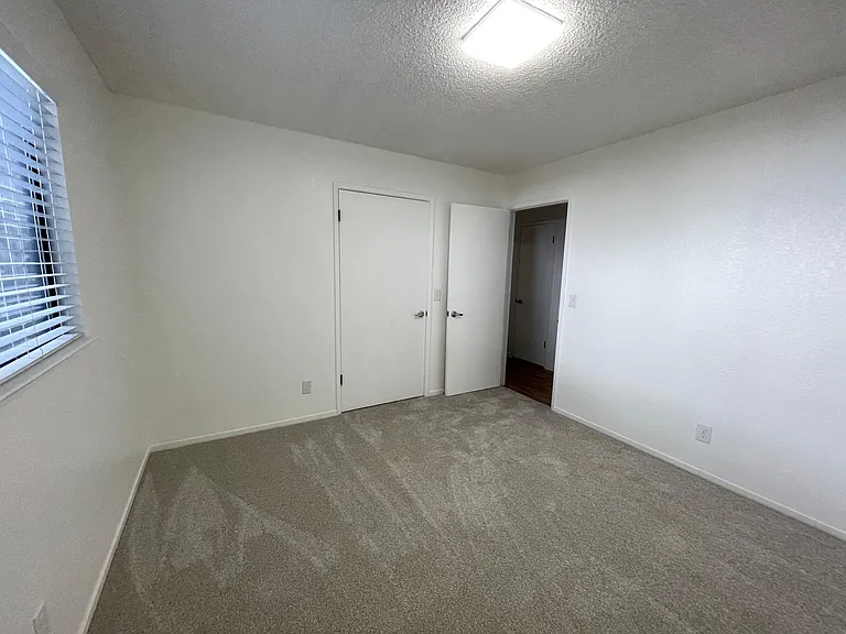 179 W Quincy Ave — Photo 19