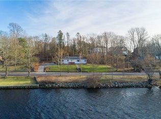 18 Margin St, Westerly, RI 02891