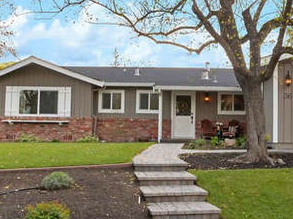 3rd image of 36 Wandel Dr