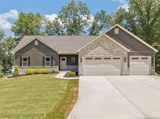 430 Shady Trail Dr, Troy, MO 63379