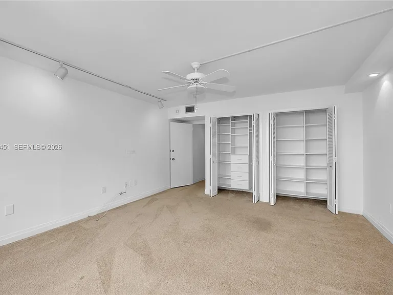 2 Grove Isle Dr #B907 — Photo 26