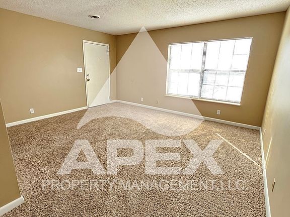 3rd image of 208 S David Ln APT 3