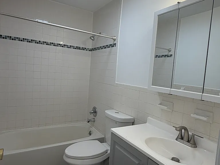 5 Saybrook Dr #B — Photo 9