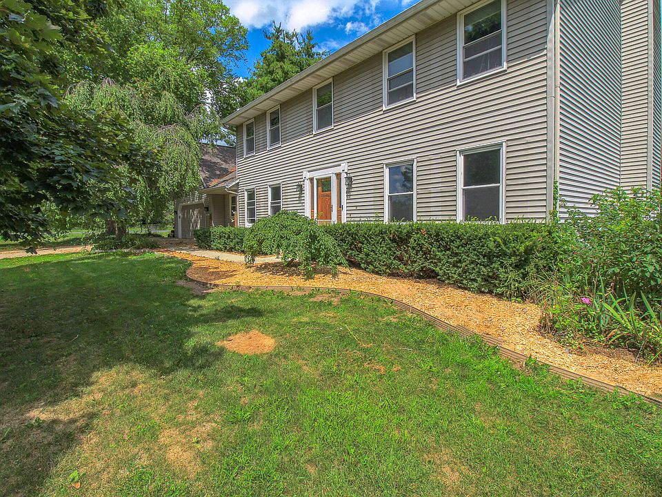 1st image of 4946 Catskill St