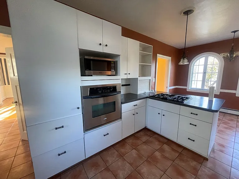 302 Boston Ave — Photo 5