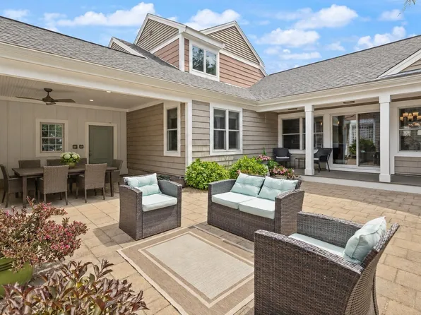 40 Tall Pine Dr Unit 2, Sudbury, MA 01776