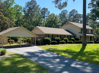 811 Lake Laurie Dr, Valdosta, GA 31605