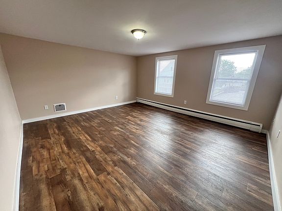 5th image of 609 E Pittsburgh St #B