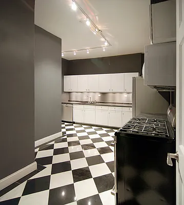 Rented by WAM Partners - William Moses Co. | media 30