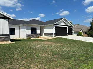 638 Sunset & 217 Dl, Lodi, WI 53555