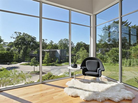 4th image of 819 Kessler Woods Trl