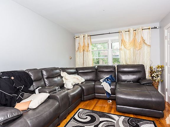 2019_8_27_7419_N_Wolcott_Unit_2E_4