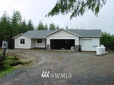 1st image of 5528 218th Ave NE (PE 66)