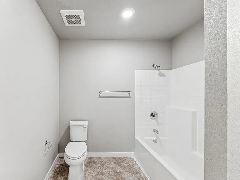 Centennial Gardens Apartments — Photo 43