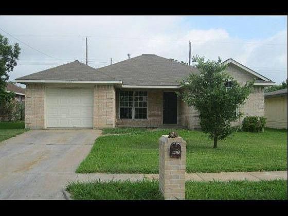 1st image of 2308 Hardwood Dr