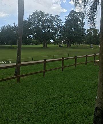 4th image of 1321 E Golfview Dr