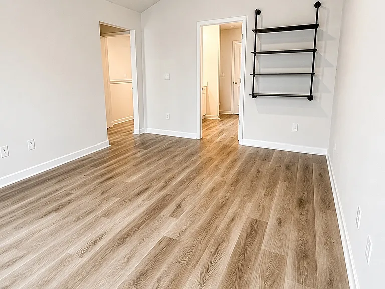 5522 Avery Dr — Photo 8
