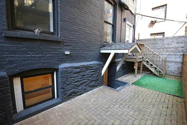 Rented by Vertical Real Estate LLC | media 1