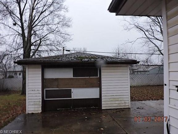 3rd image of 2805 Merriweather St NW